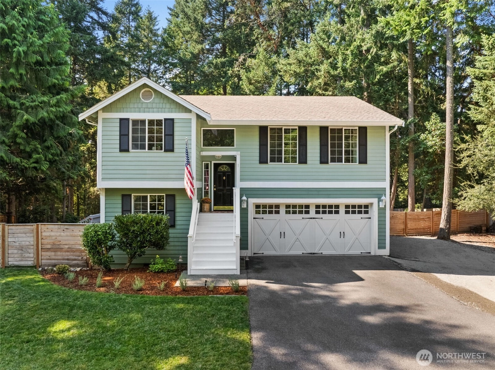 1099 Makah Pl Fox Island WA 98333
