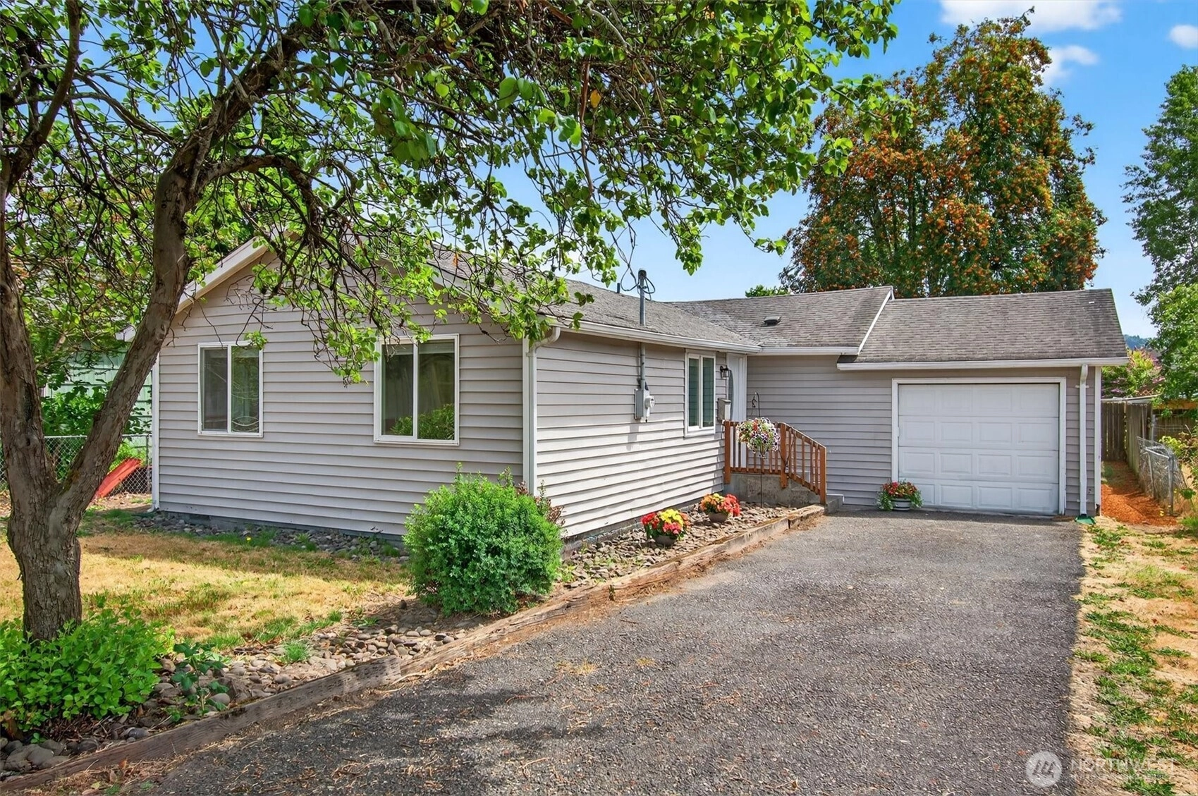 1302 Pacific Ave S Kelso WA 98626