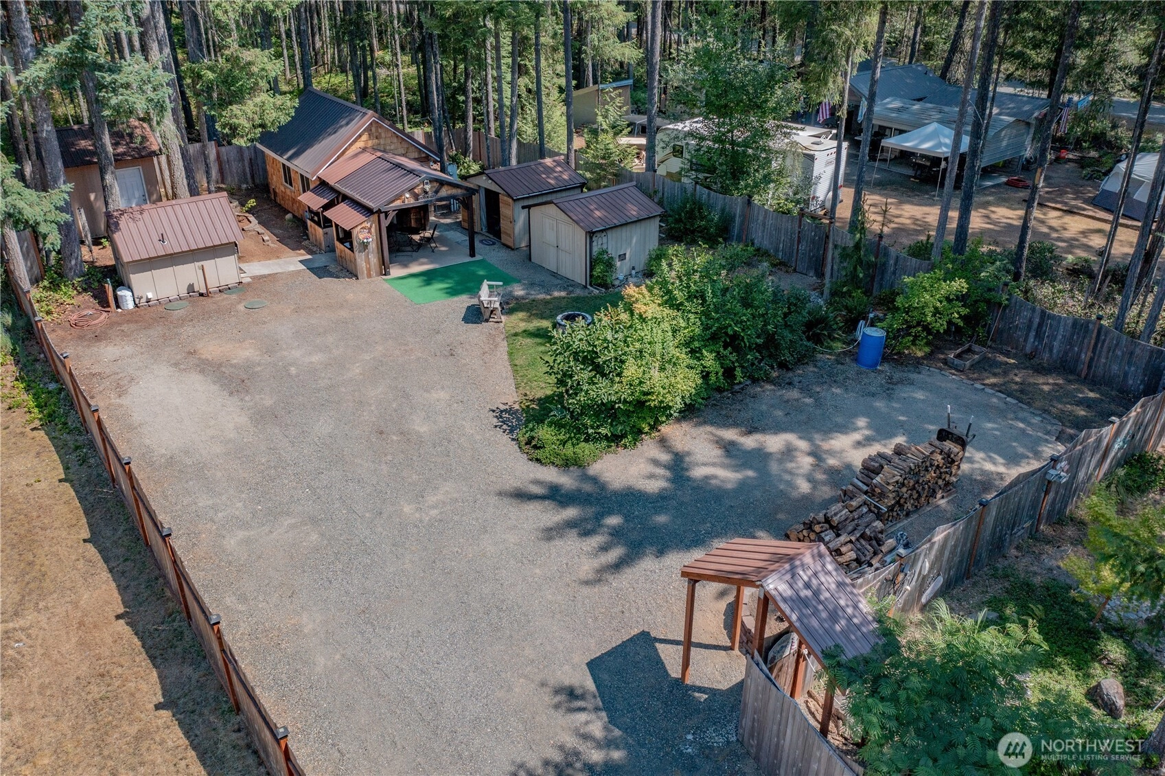 30 N Brook Ln Hoodsport WA 98548