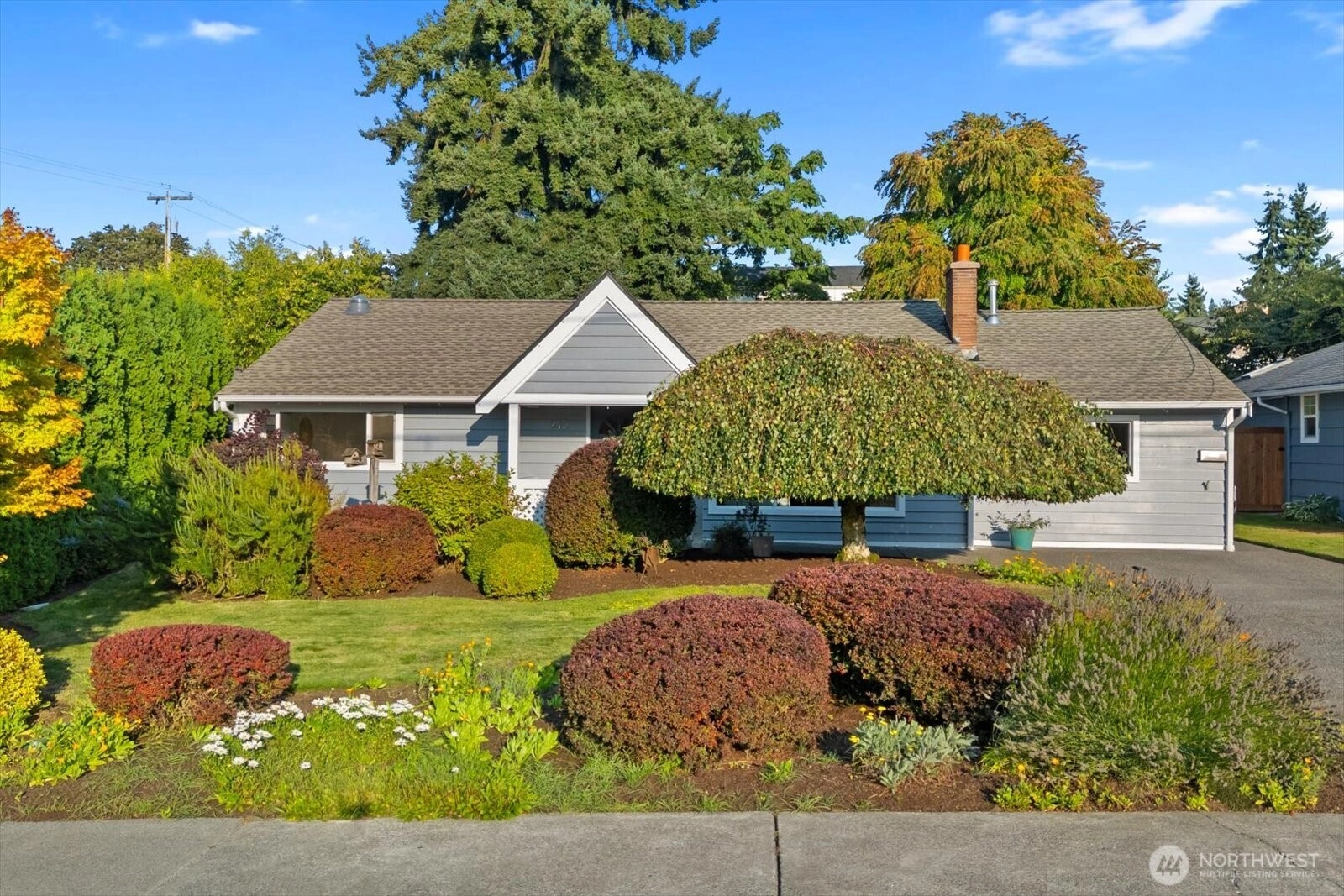 912 7th Ave N Edmonds WA 98020