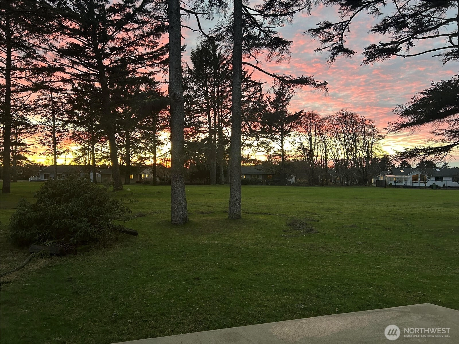 433 Dolphin Ave NE Unit  Ocean Shores WA 98569