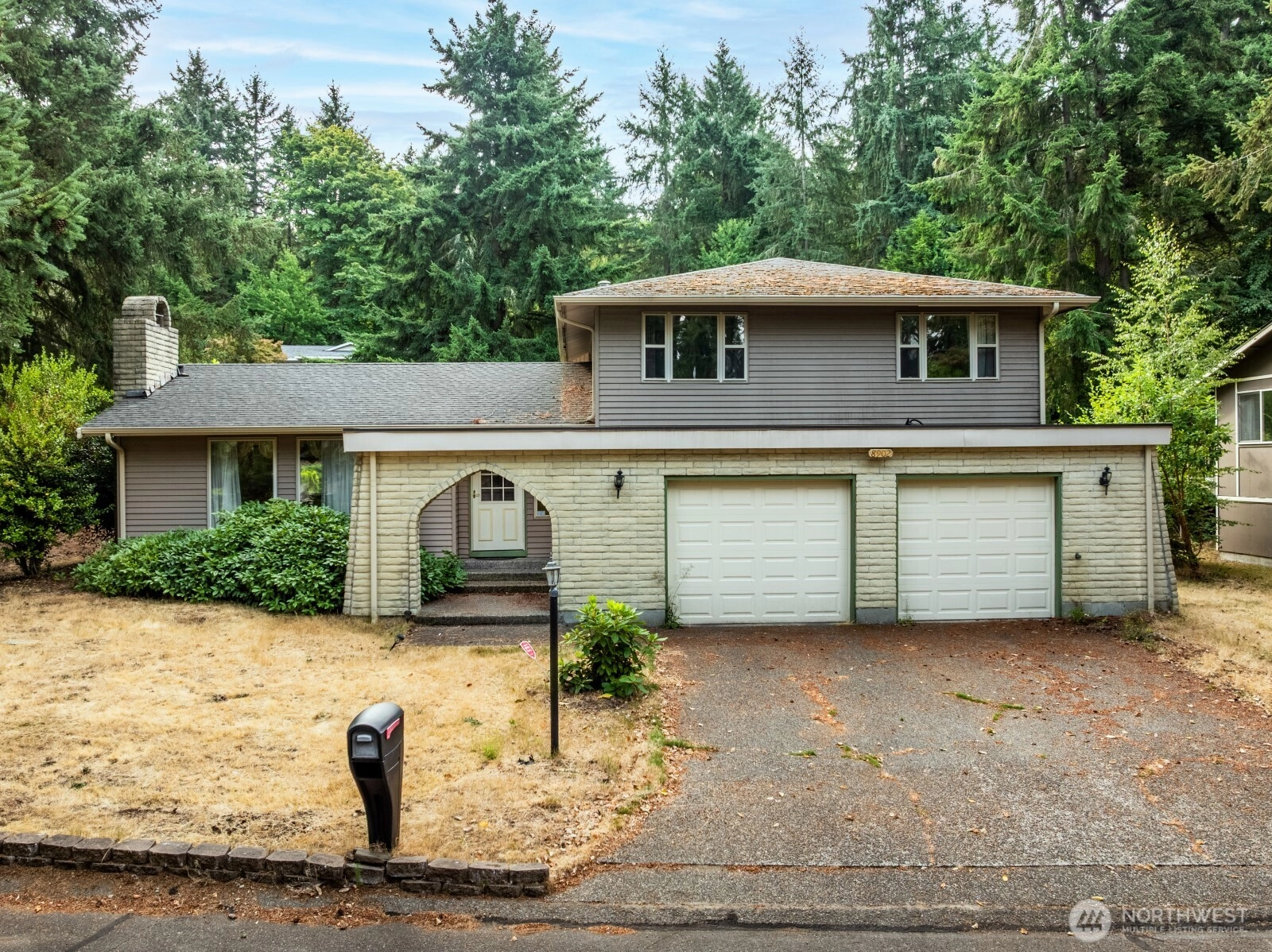 8902 45th St W University Place WA 98466