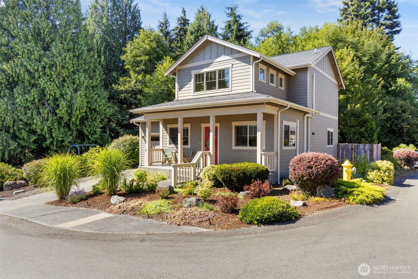 25879 Arklow Pl NE Kingston WA 98346