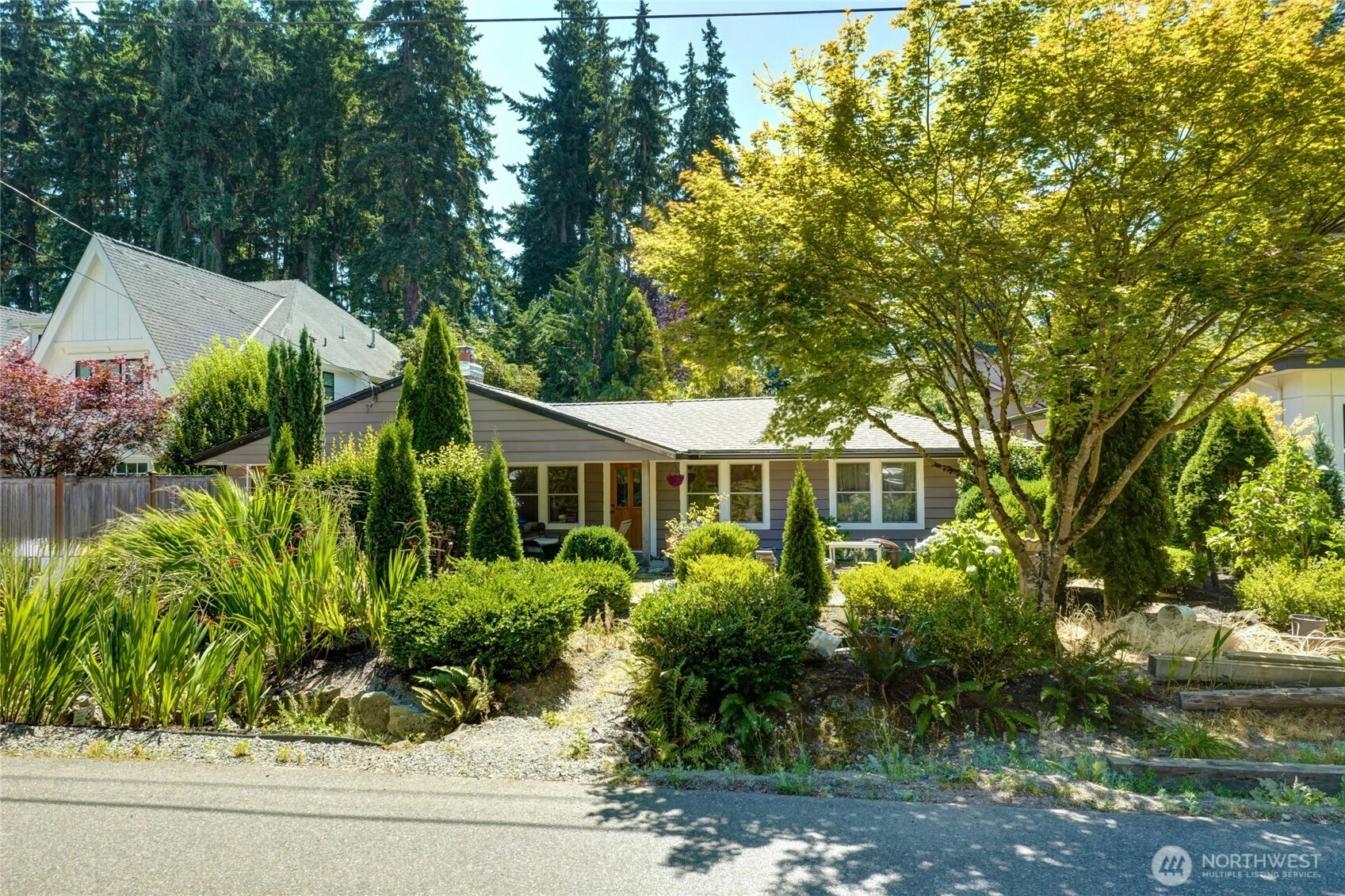10425 SE 20th St Bellevue WA 98004