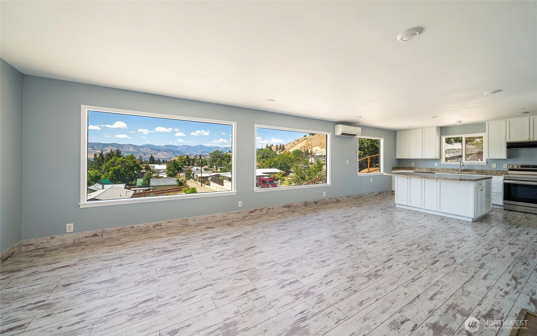 505 N Navarre St Chelan WA 98816