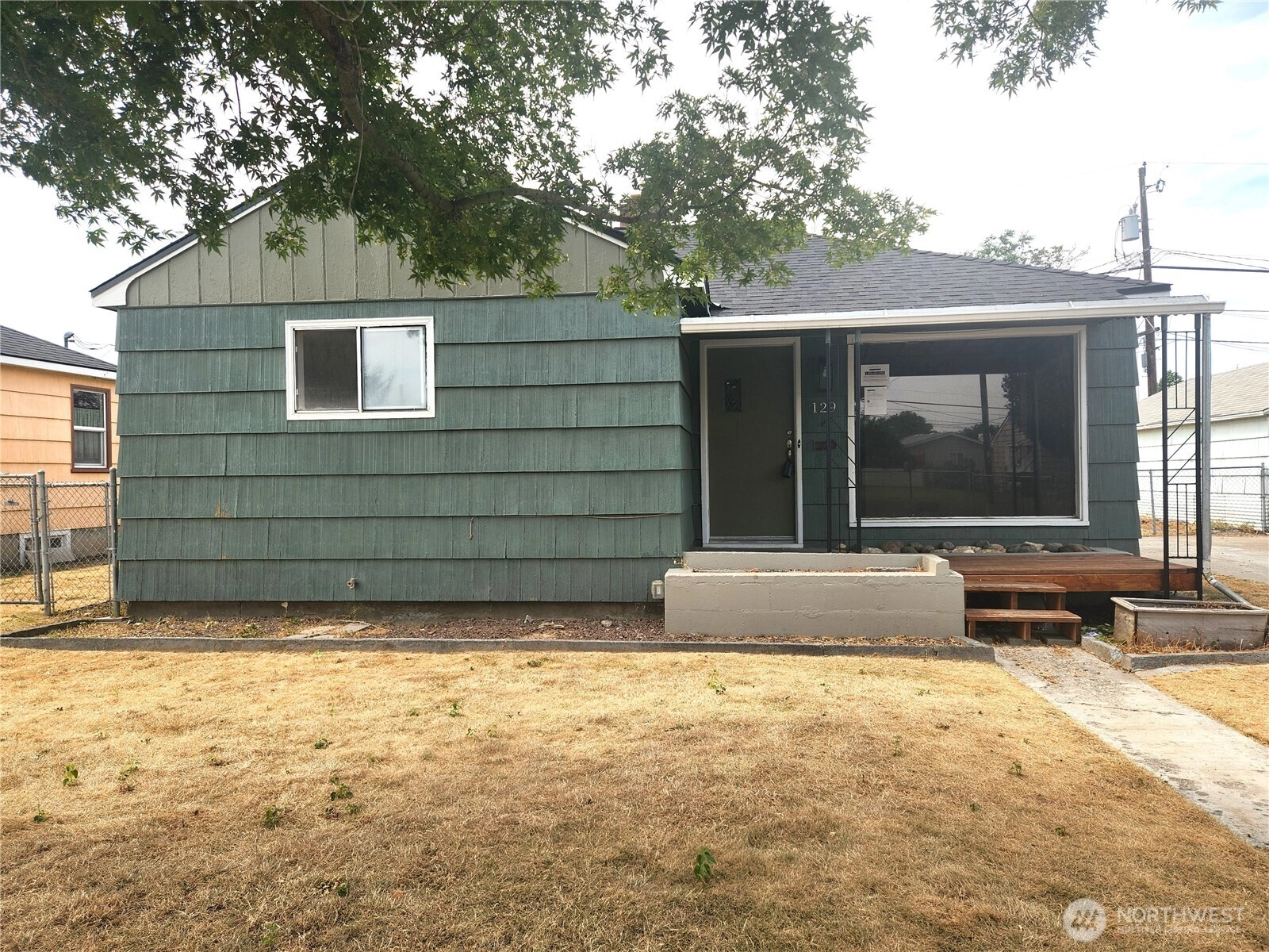 129 F St NE Ephrata WA 98823