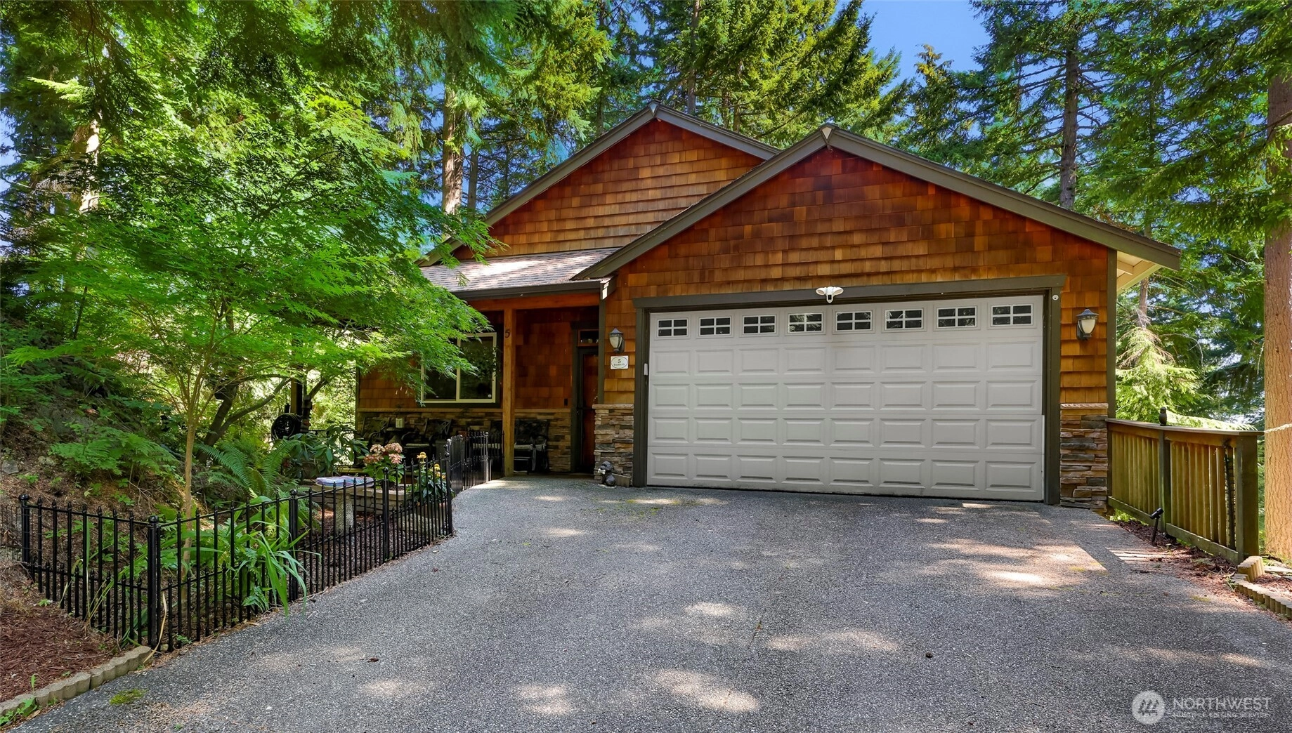 5 Bracken Pl Bellingham WA 98229