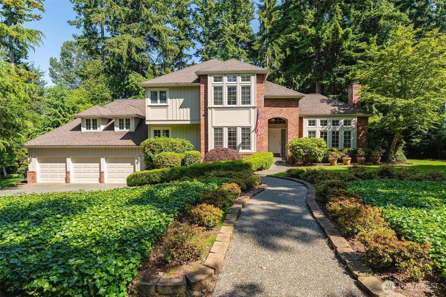 4 Shorewood Dr Bellingham WA 98225