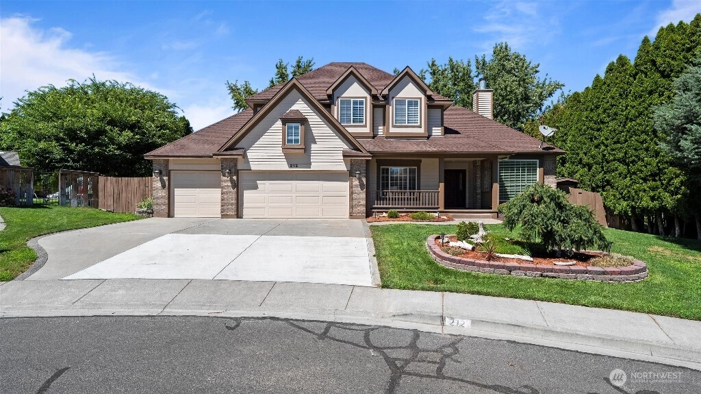 212 Sitka Ct Richland WA 99352