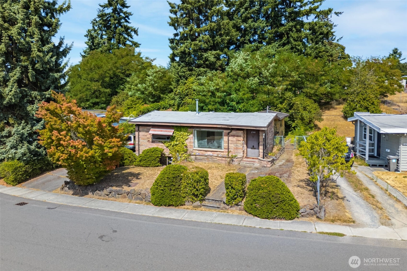 2508 NE 5th Pl Unit  Renton WA 98056