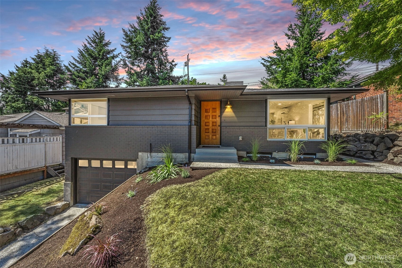 7713 22nd Ave NE Seattle WA 98115