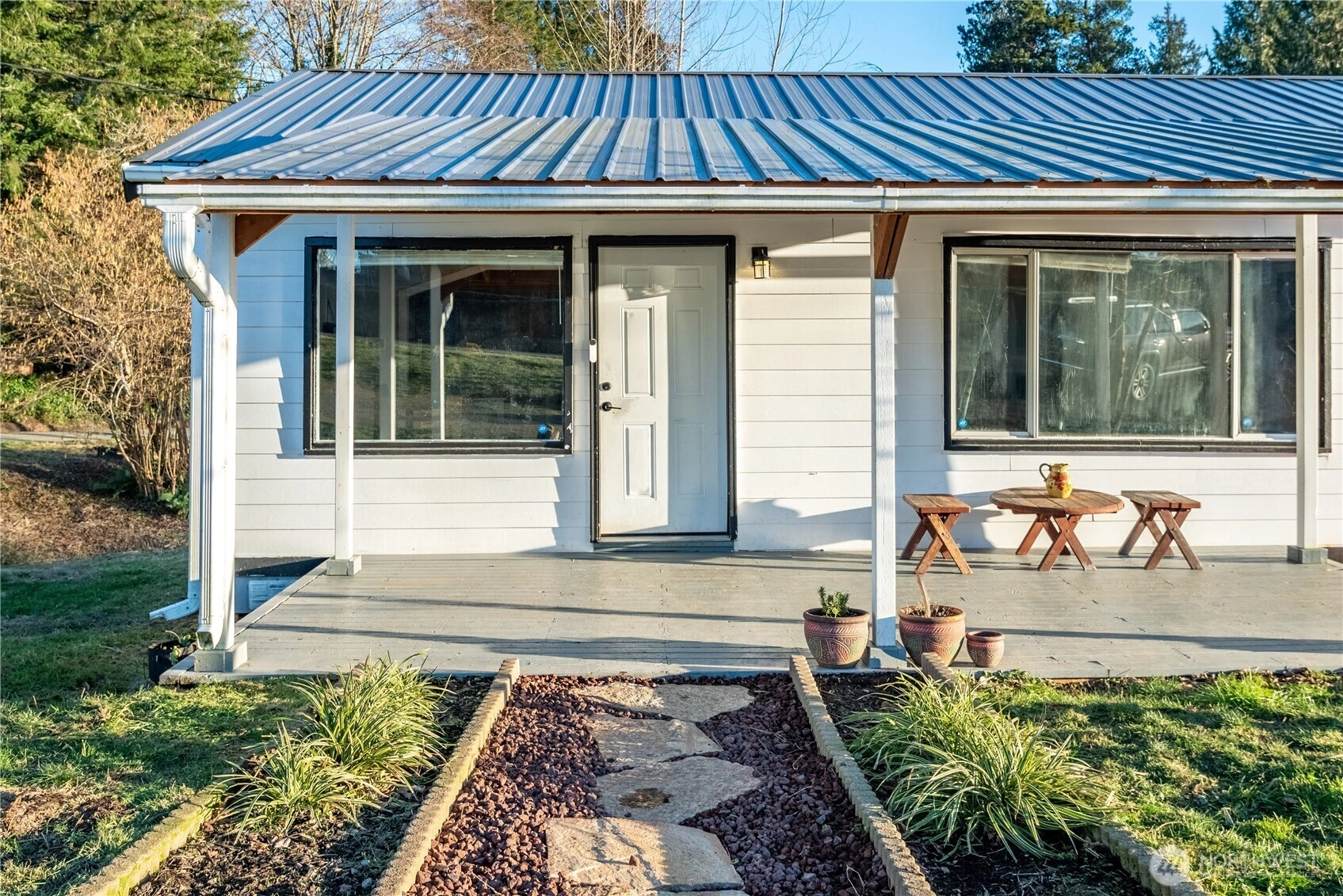 1502 Columbia St Cathlamet WA 98612