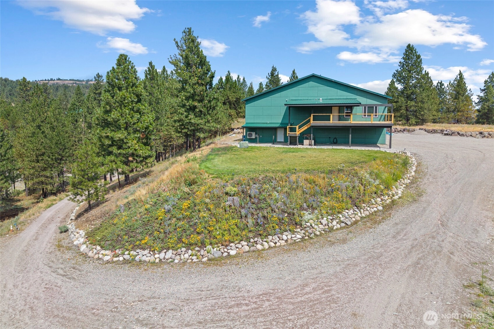 15 Miyoko Point Rd Unit  Republic WA 99166