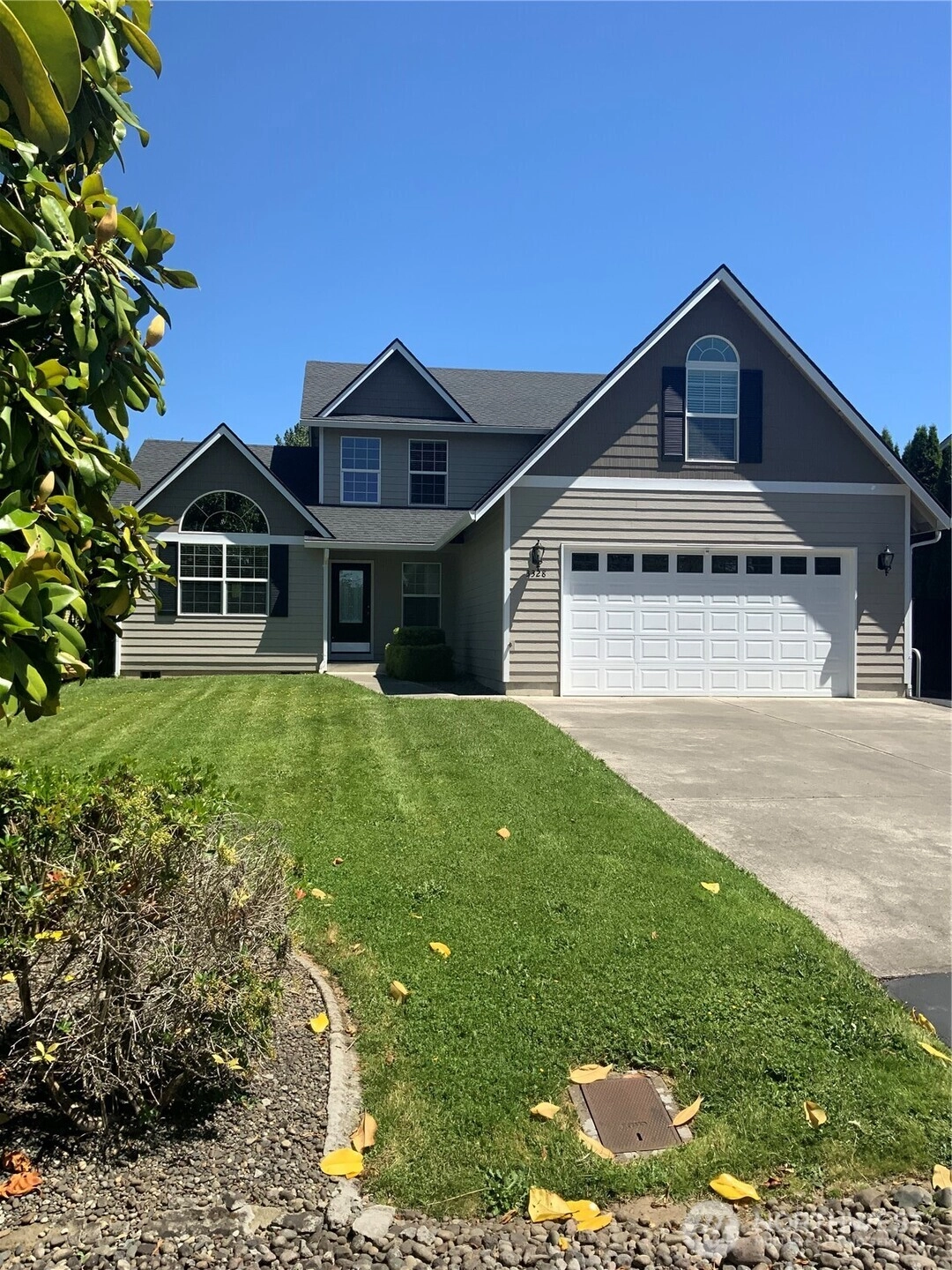3328 Pennsylvania Longview WA 98632
