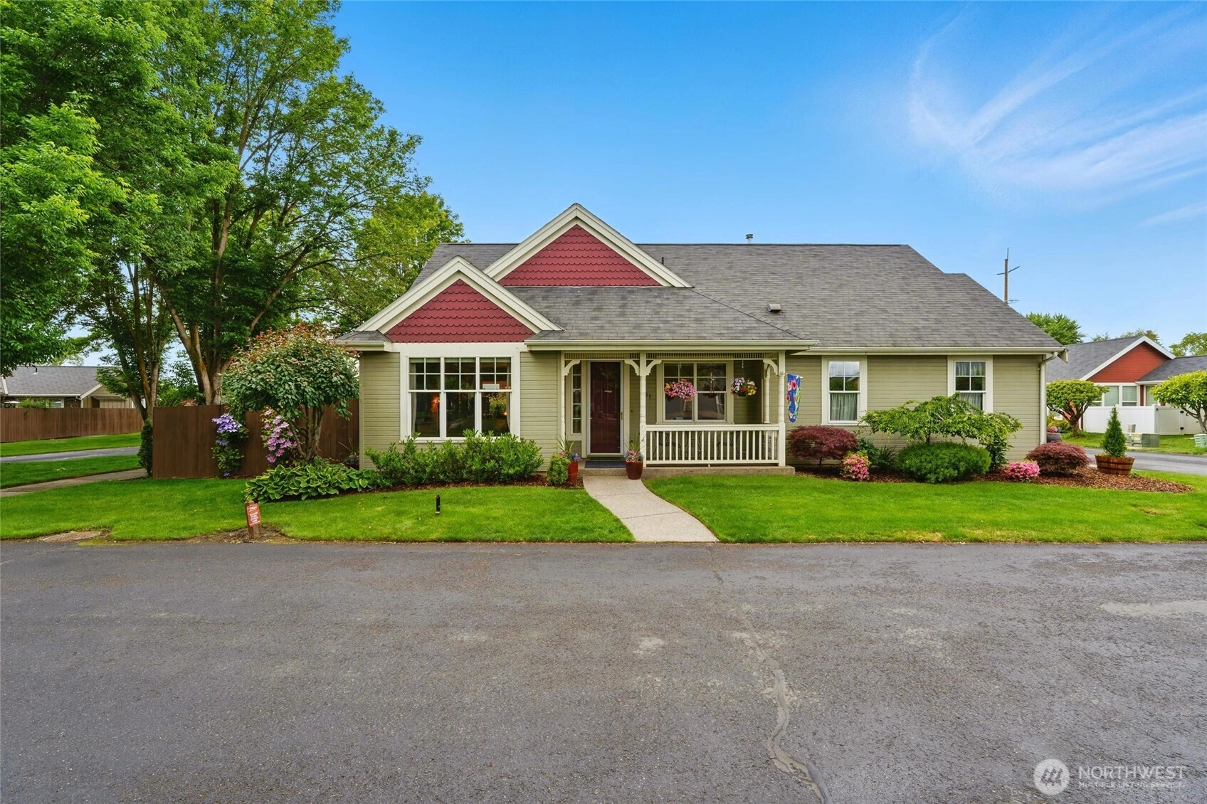 801 SE Larkspur Pl College Place WA 99324