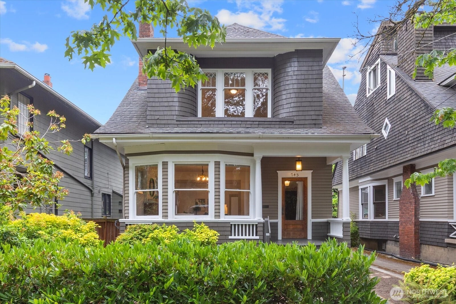 743 Broadway E Seattle WA 98102