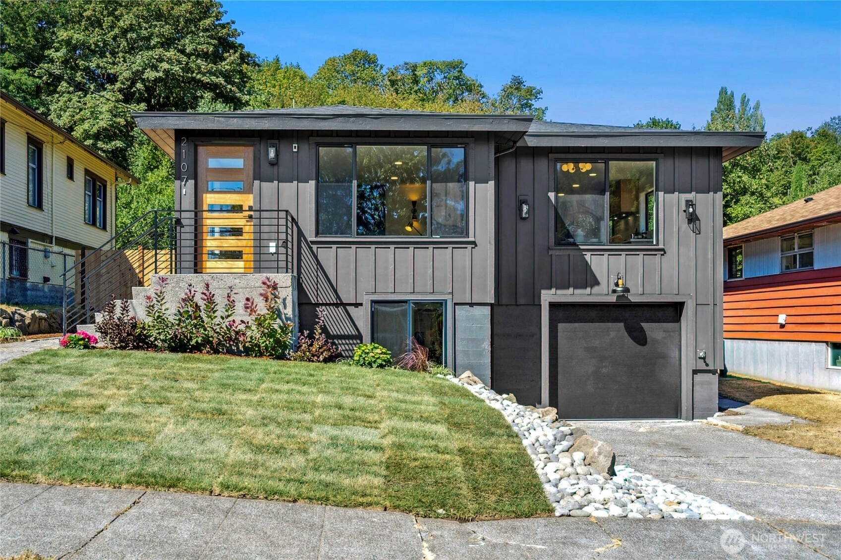 2107 19th Ave S Unit  Seattle WA 98144