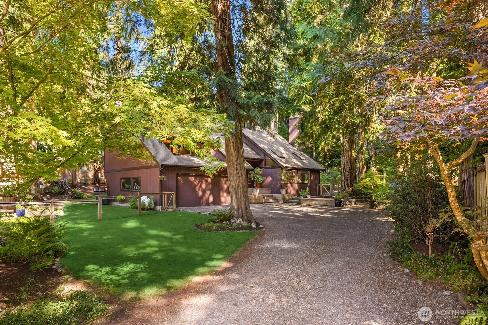 8750 Woodbank Dr NE Unit  Bainbridge Island WA 98110