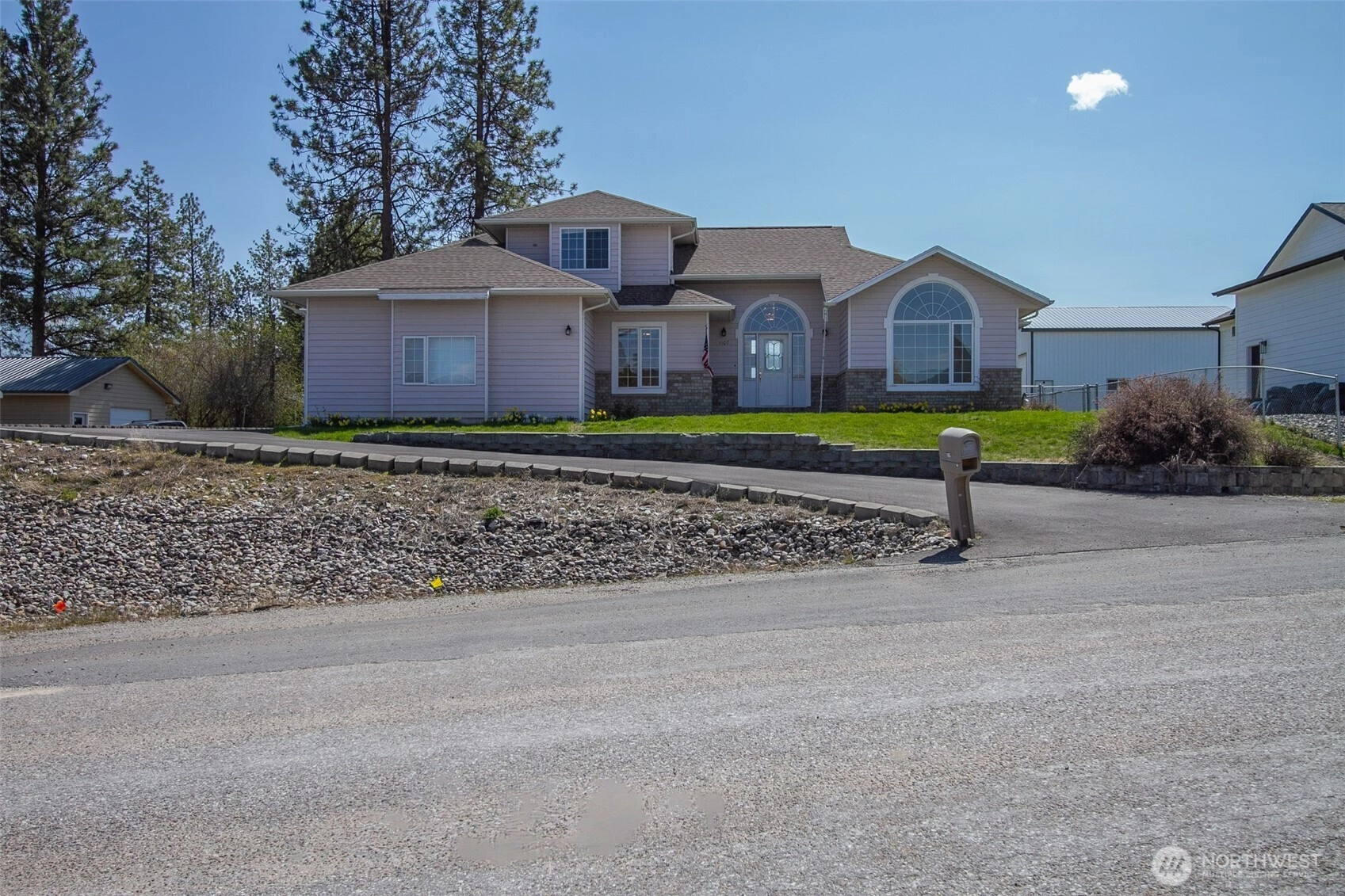 1107 Pinebrook Dr Chewelah WA 99109