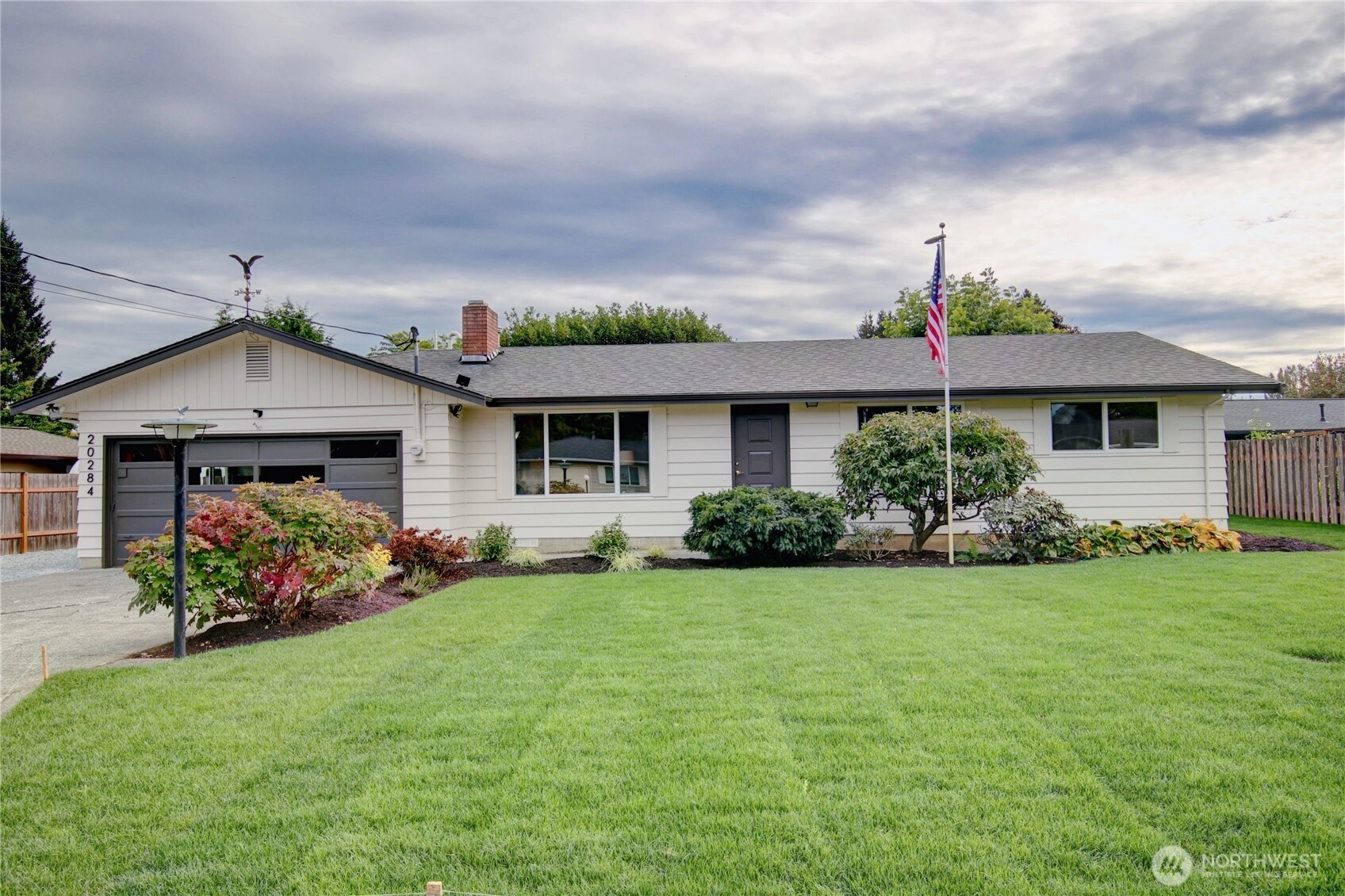 20284 Maple St Unit  Burlington WA 98233