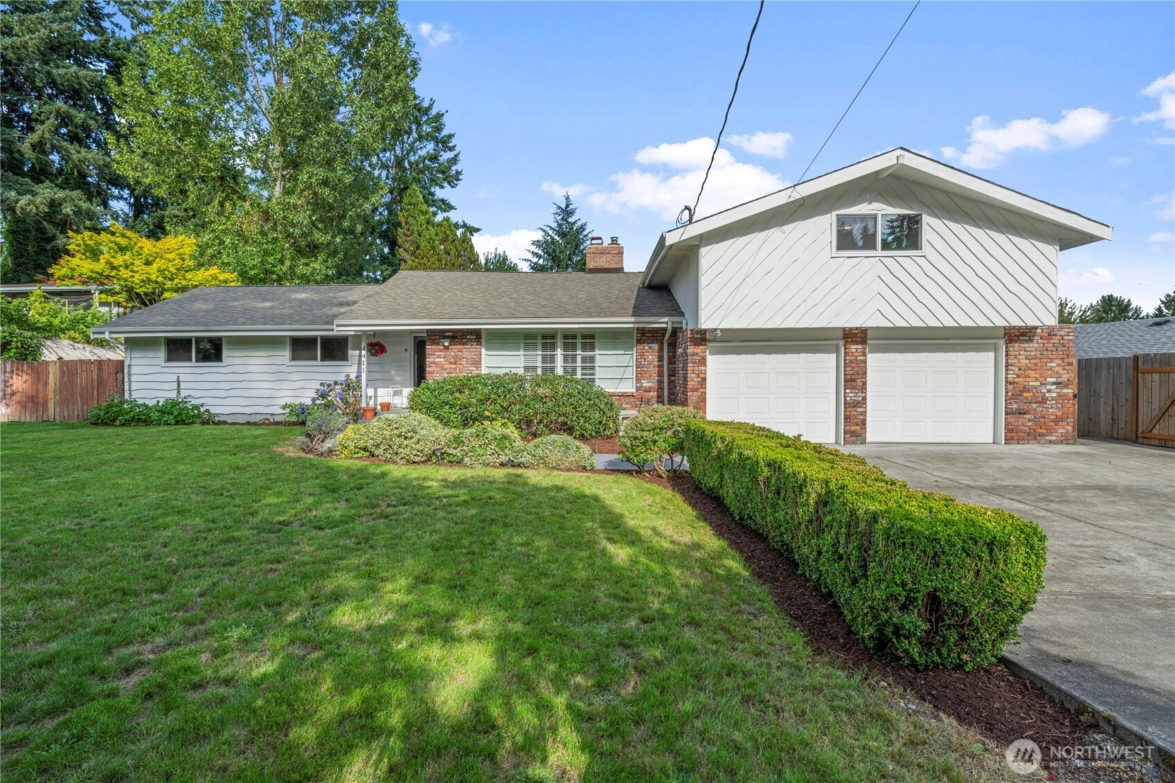4411 Alameda Ave W Unit  University Place WA 98466