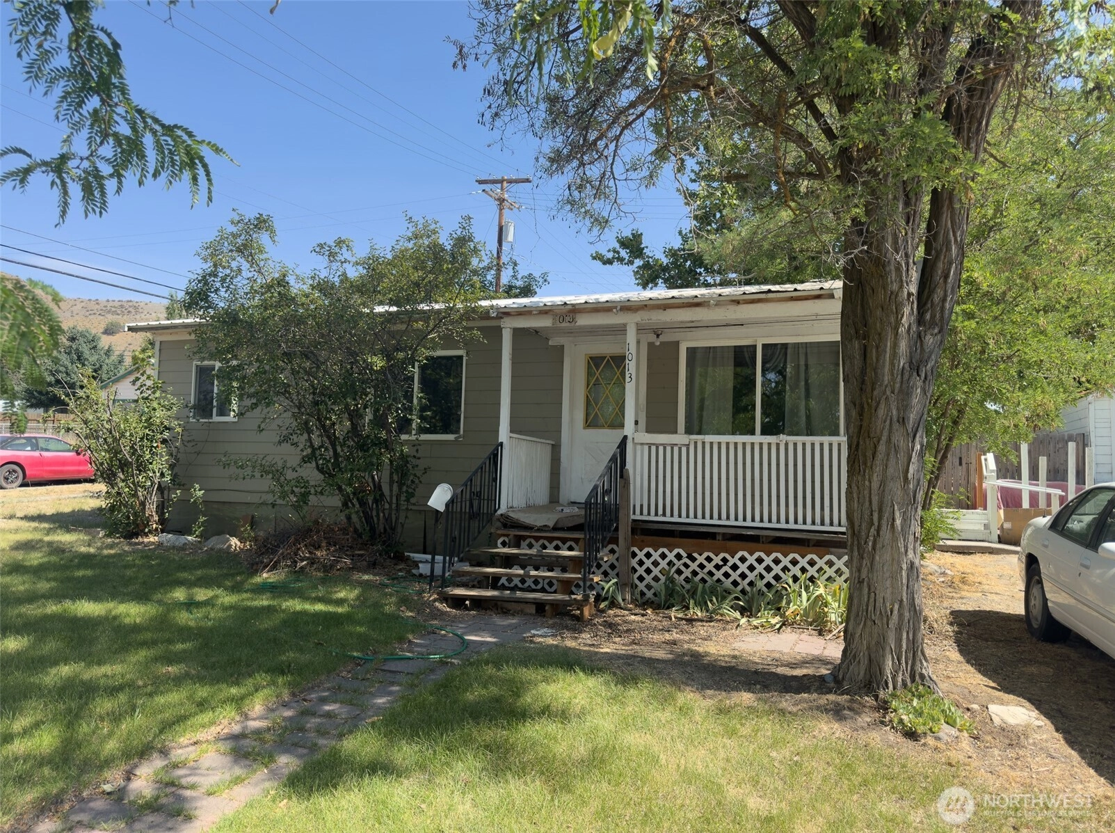 1013 Camas St Coulee Dam WA 99116