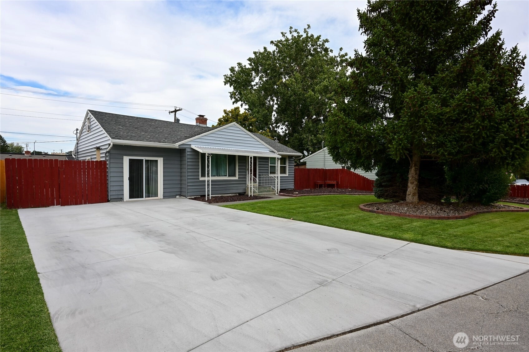 2310 W 1st Ave Kennewick WA 99336