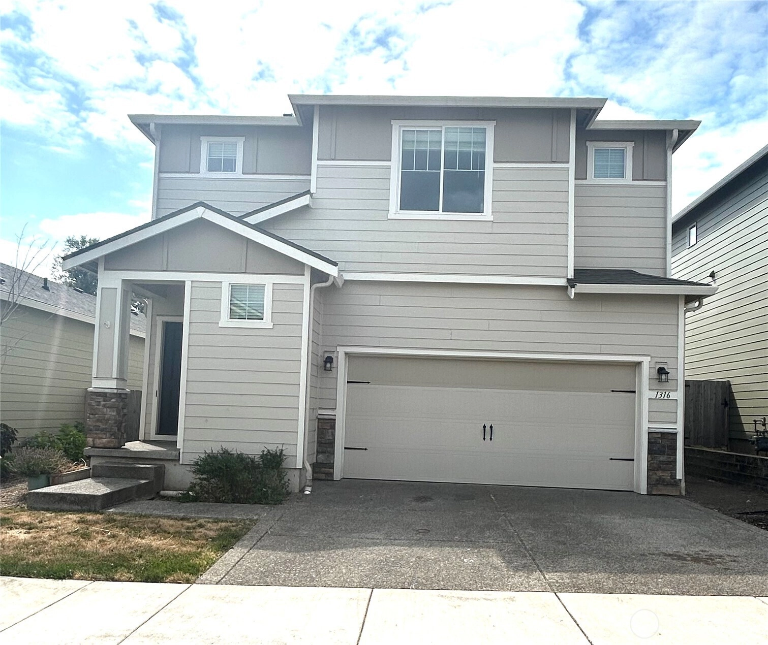1316 W 17th Ave La Center WA 98629