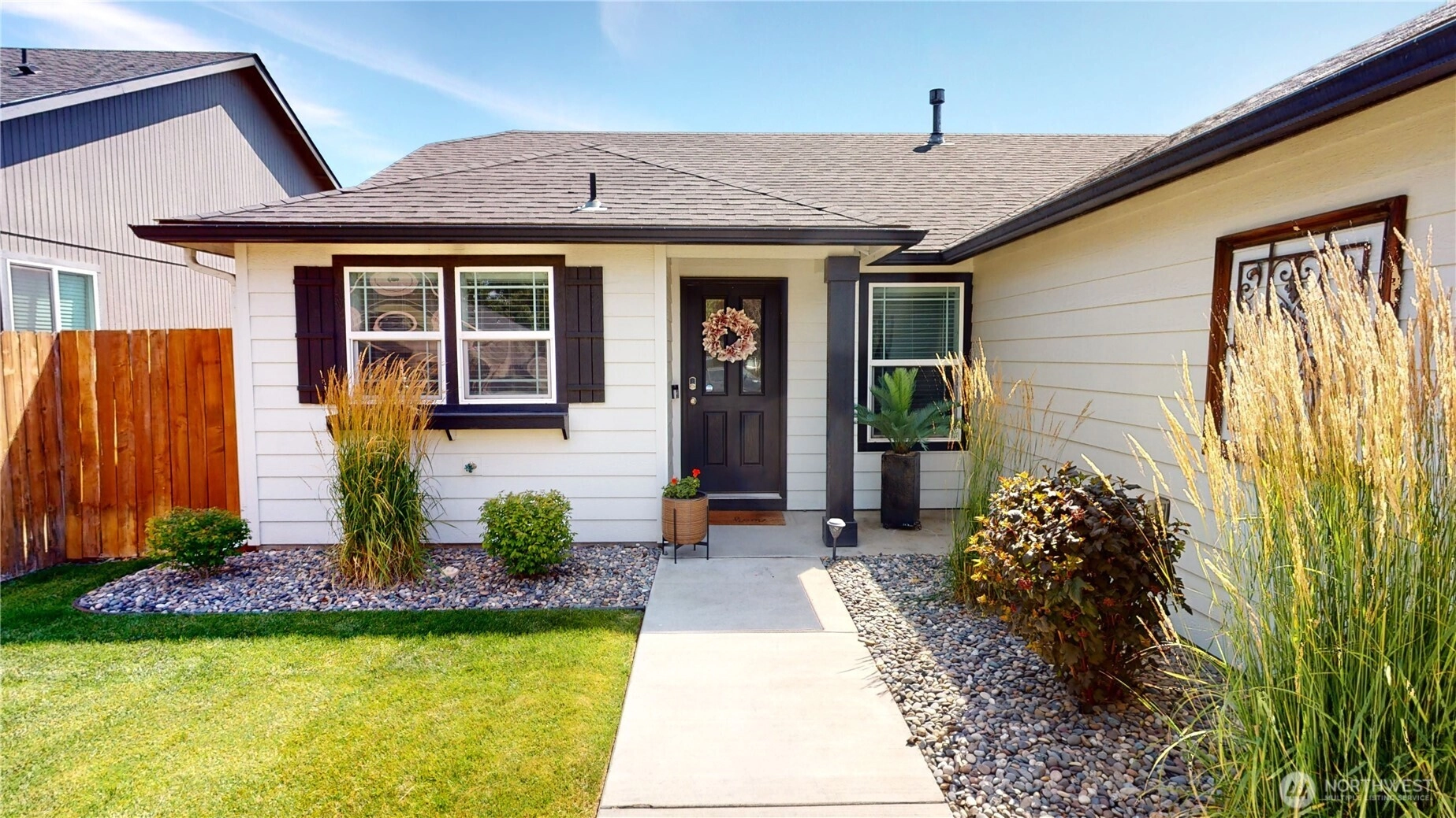 1371 SW Greeley St Unit  College Place WA 99324