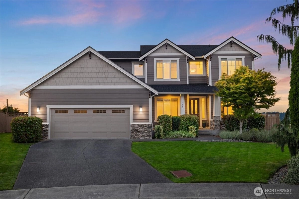 3809 Victoria Lane Ct Puyallup WA 98372