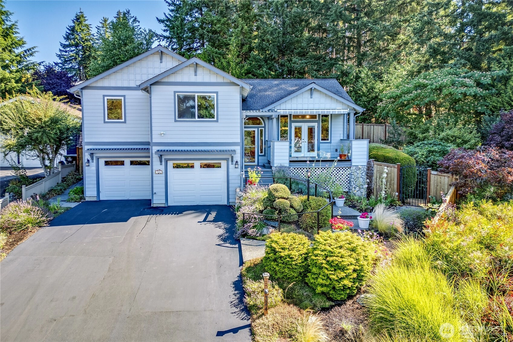 324 Bromley Pl NW Bainbridge Island WA 98110