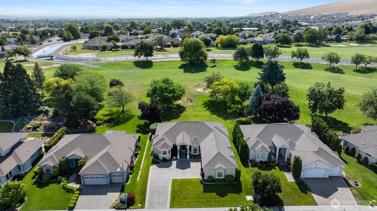 1209 W Canyon Lakes Drive Kennewick WA 99337