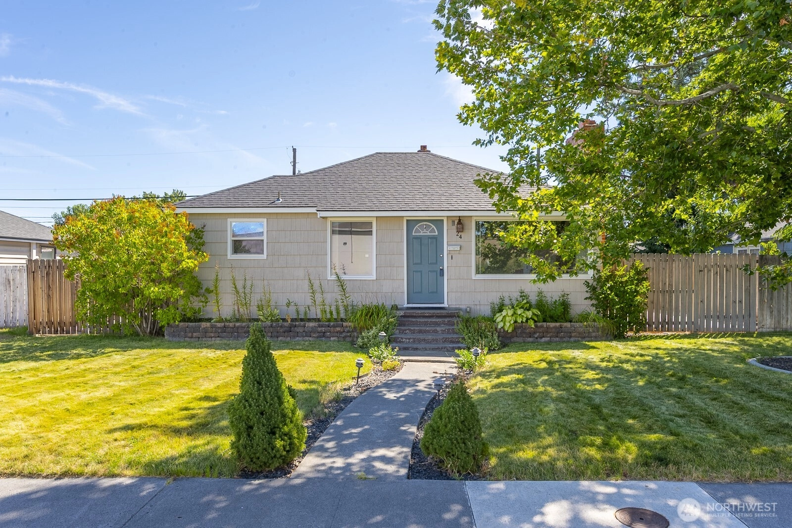 24 E St SE Ephrata WA 98823