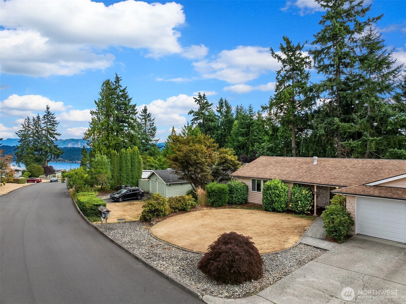 16721 NE 5th Pl Bellevue WA 98008