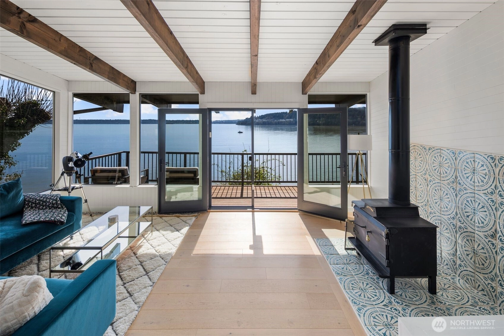 28605 Manzanita Beach Rd SW Vashon WA 98070