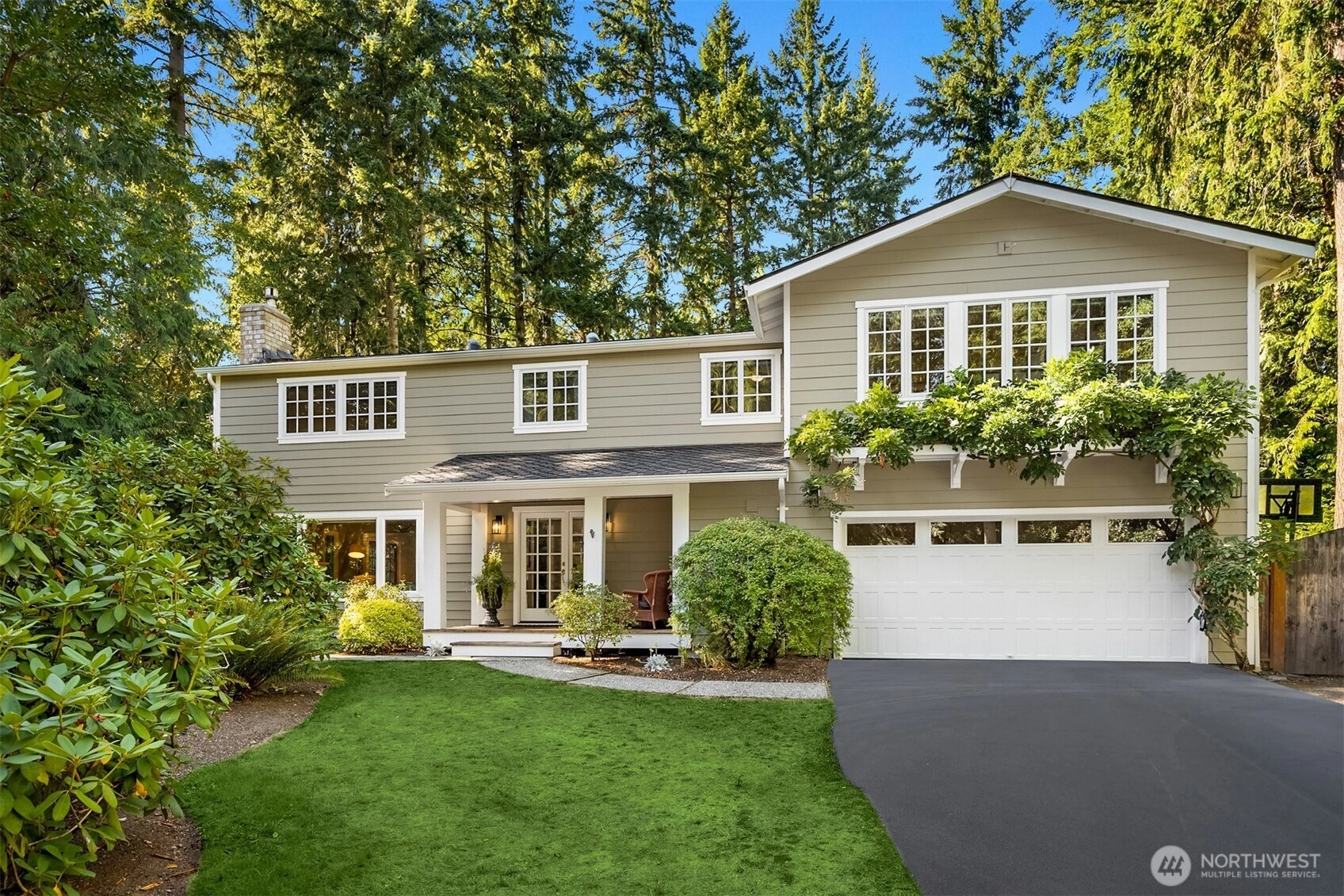 8180 NE Blakely Heights Ct Bainbridge Island WA 98110