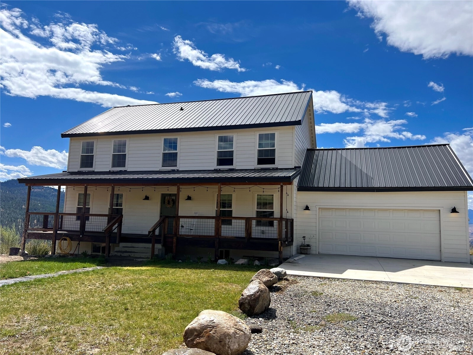 212 Nine Mile Rd Oroville WA 98844