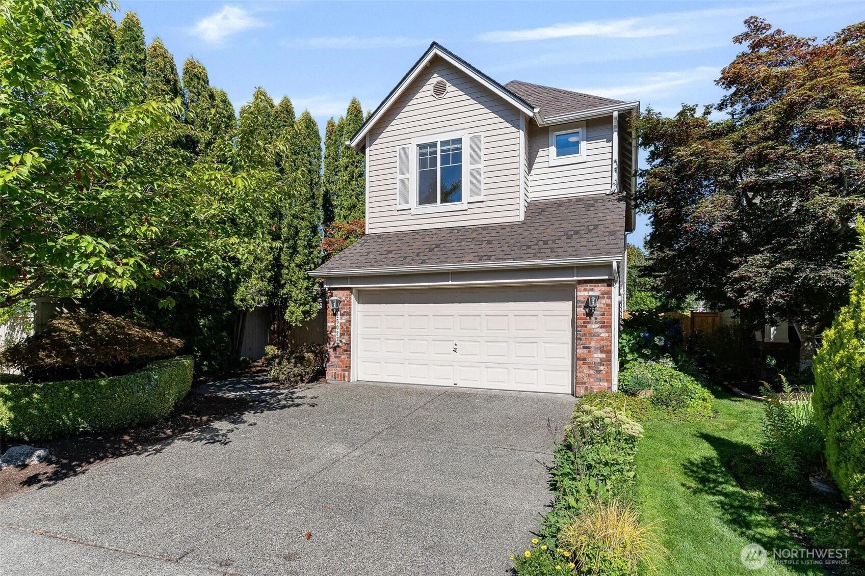 25022 SE 42nd Dr Unit  Issaquah WA 98029
