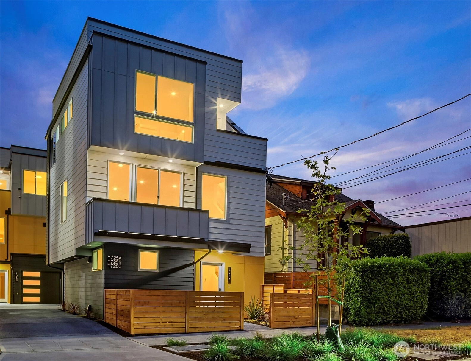 725 18th Ave Unit A Unit A Seattle WA 98122