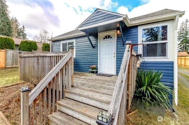 3142 Glendale Dr W Unit  University Place WA 98466