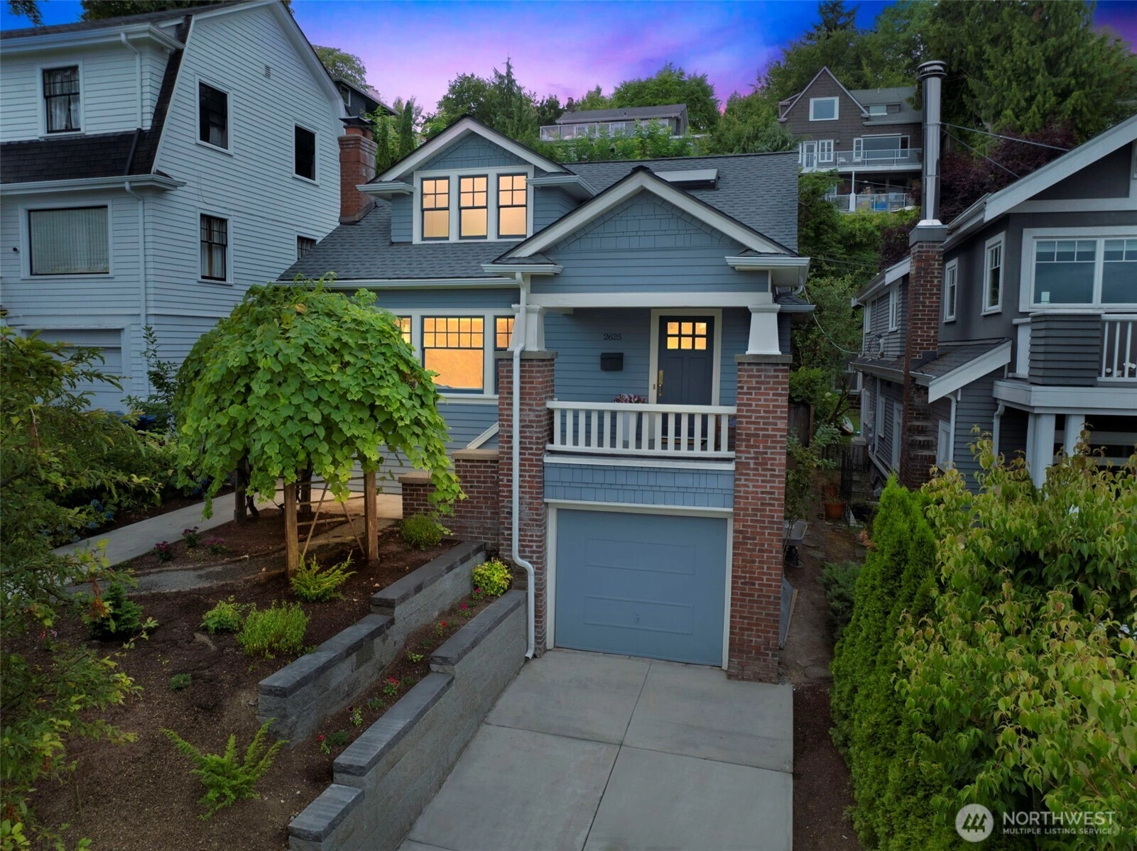 2625 11th Ave E Seattle WA 98102