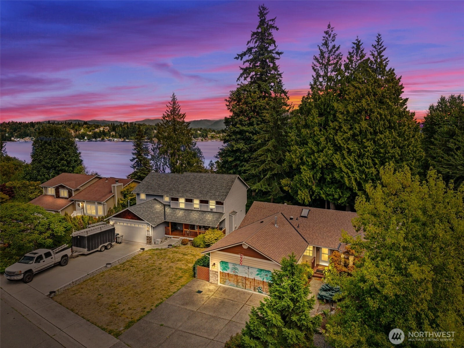 617 98th Dr NE Unit  Lake Stevens WA 98258