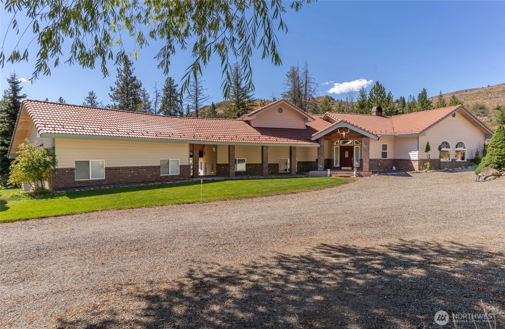 572 B W Chewuch Rd Winthrop WA 98862