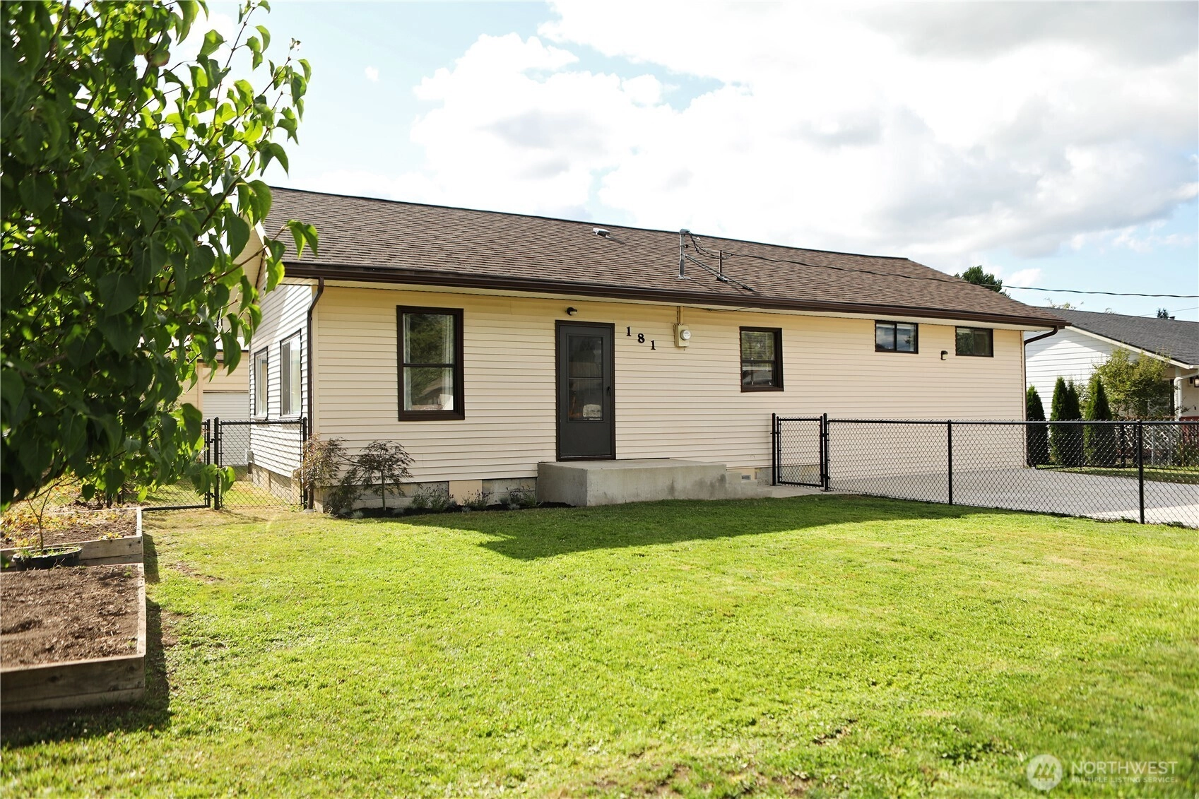 181 S 2nd St Buckley WA 98321