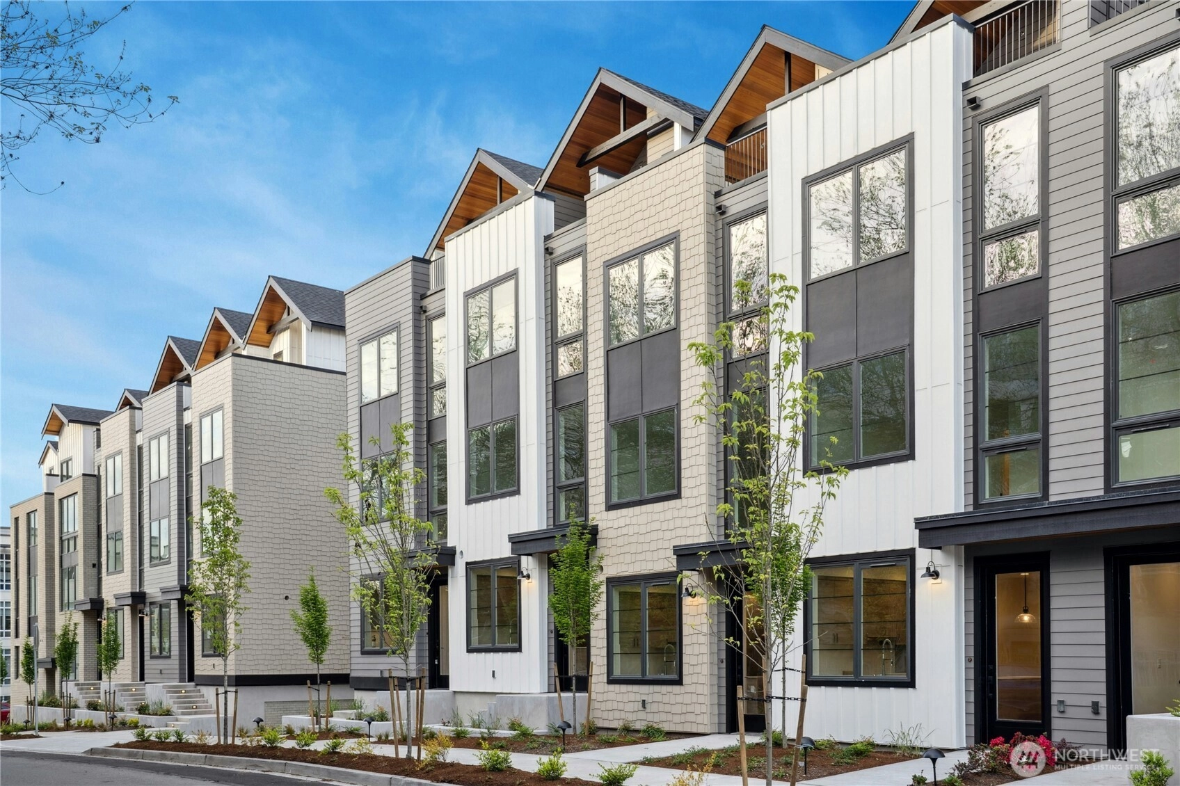 110 A 2nd St S Kirkland WA 98033