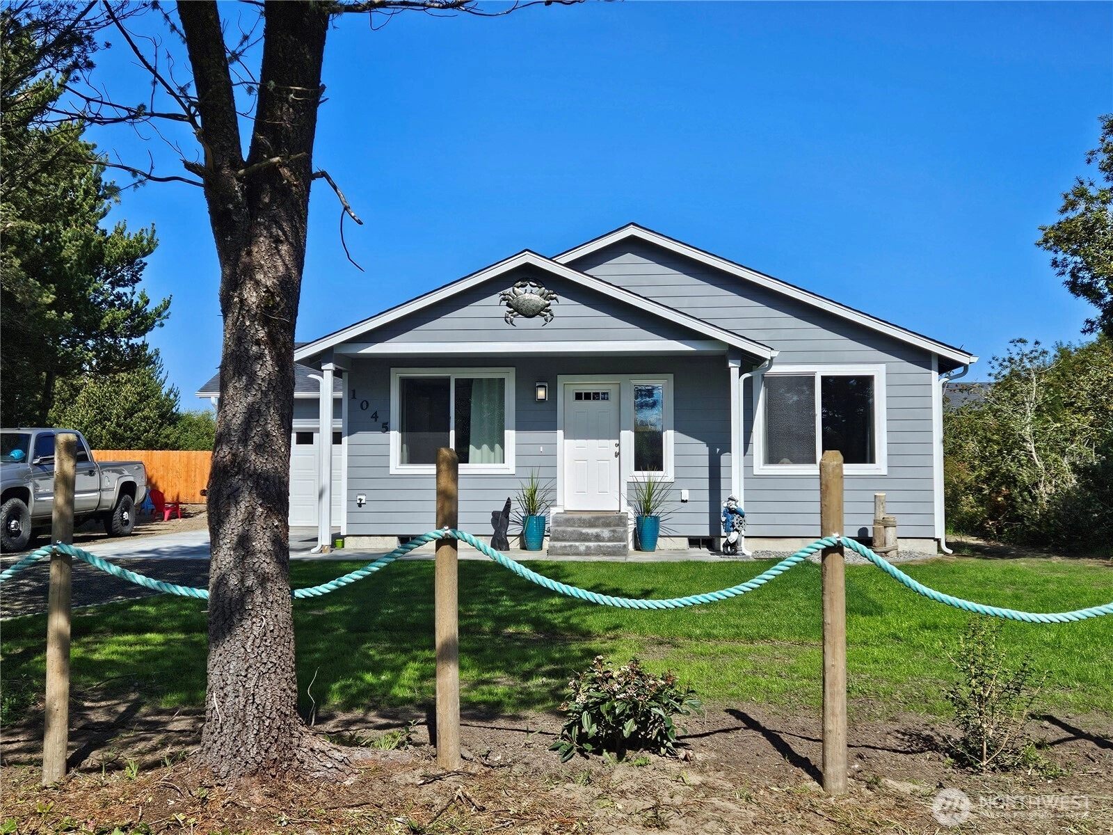 1045 Tonquin Ave SW Ocean Shores WA 98569