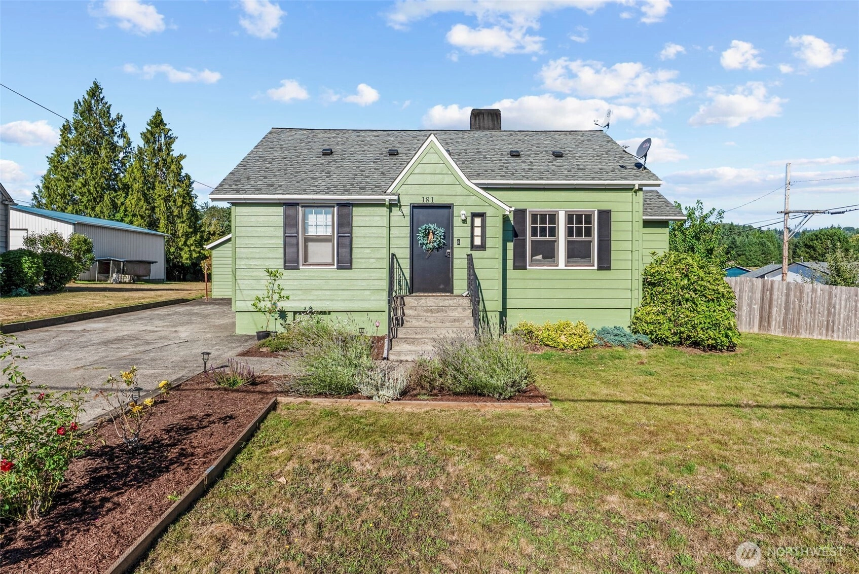 181 Beacon Hill Dr Longview WA 98632
