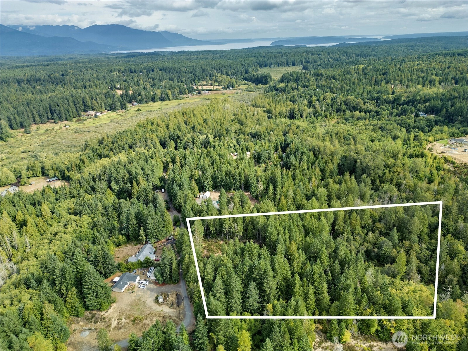 402 Beef Creek Ln NW Unit  Seabeck WA 98380