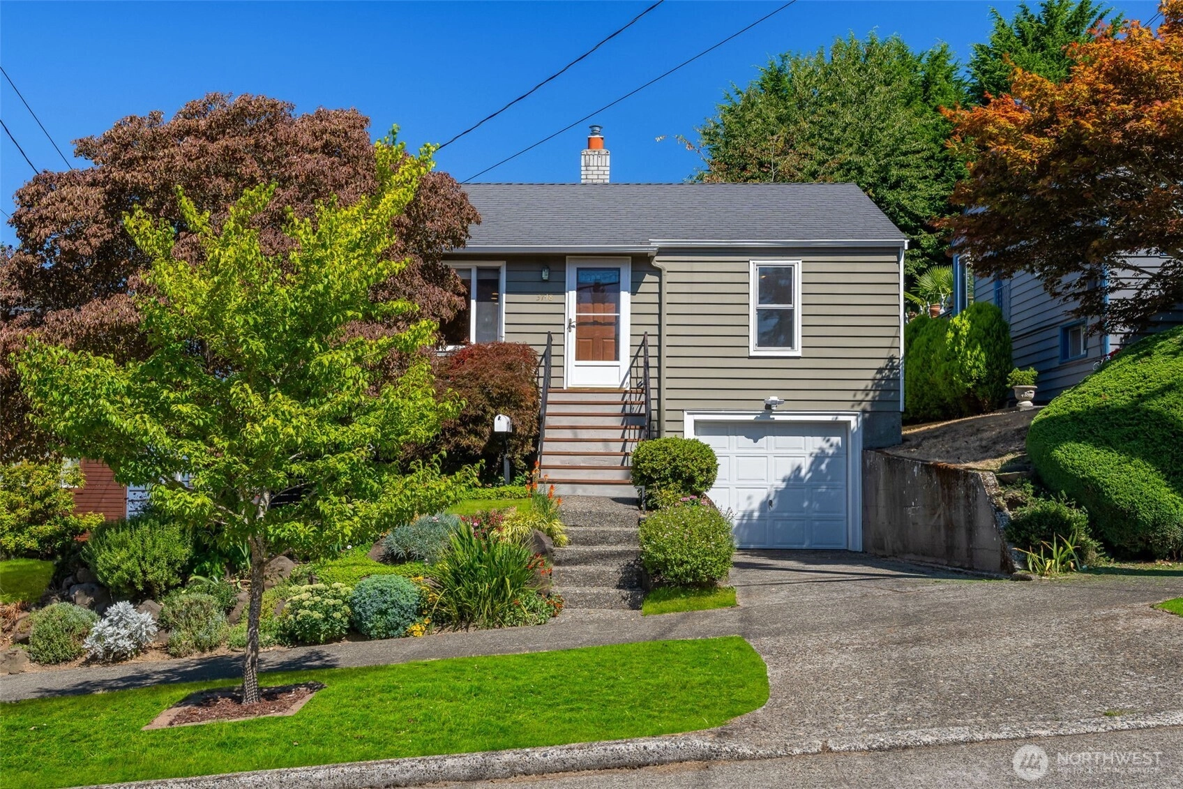 3748 SW Austin St Seattle WA 98126