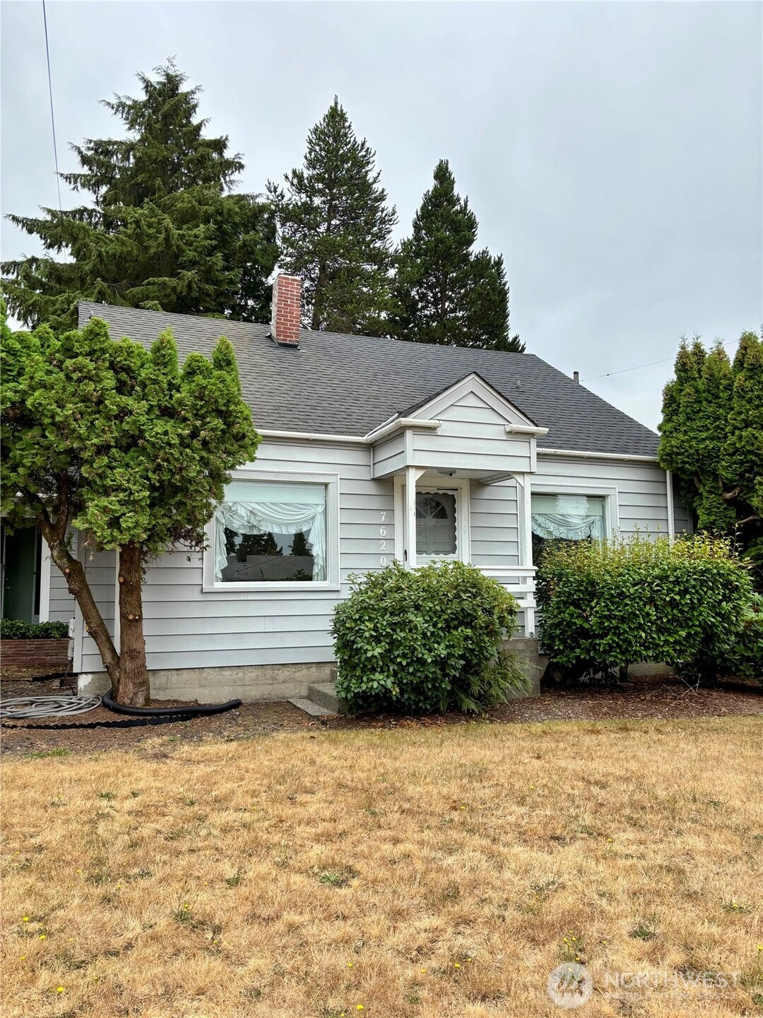 7620 31st St W Unit  University Place WA 98466